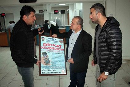 Bankalara Doland�r�c�l�k Afi�leri As�ld�