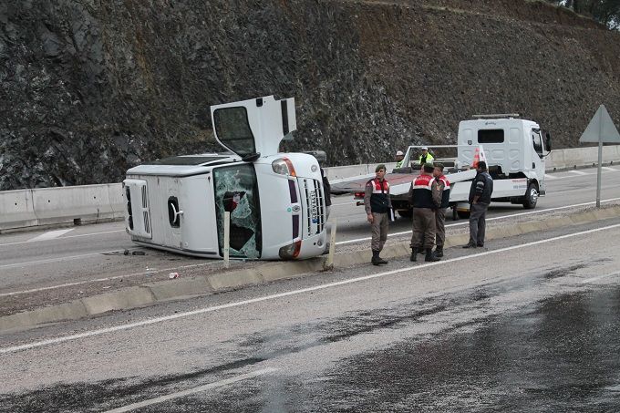 Fethiye�de Minib�s Devrildi 15 ���i Yaraland�  