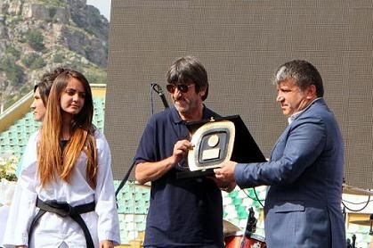 R�dvan Dilmen 10 Bin �ocu�a 10 Bin Top Da��tt�