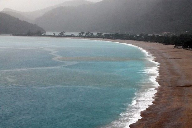 �l�deniz�in Rengi Kahverengiye D�nd�