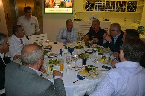 Meclis �yeleri Ak�am Yeme�inde Bir Araya Geldi