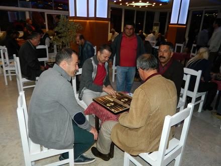 Zarlar E�itime Destek ��in At�ld�