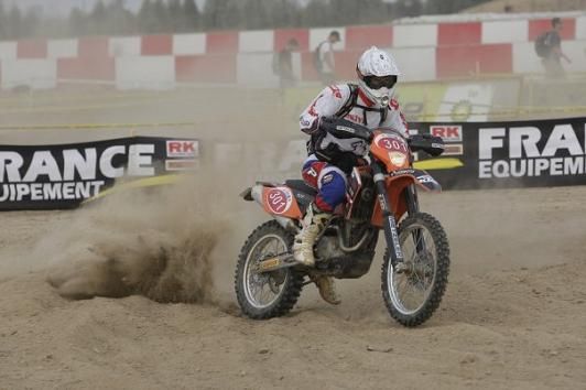 Serkan �zdemir Madalya �le D�nd�