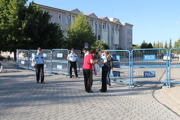 Hdp Olaylar�na Kar��anlar�n Yarg�lanmas� Devam Ediyor