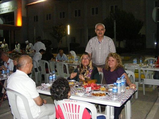 Devlet Hastanesi �al��anlar� �ftarda Bir Araya Geldi