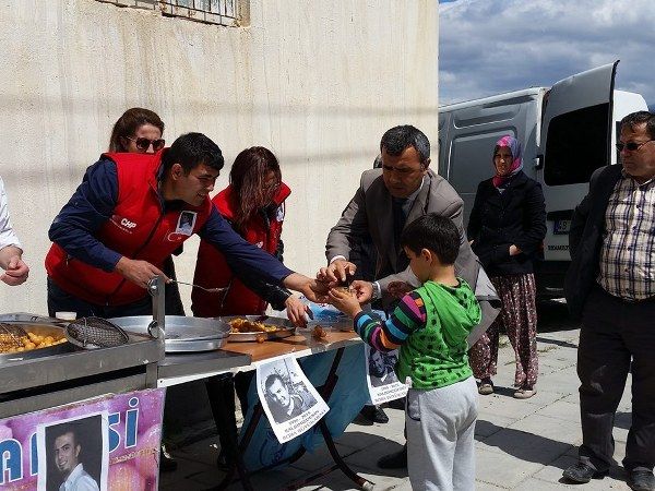 Seydikemer CHP�li Gen�lerden Vefa �rne�i