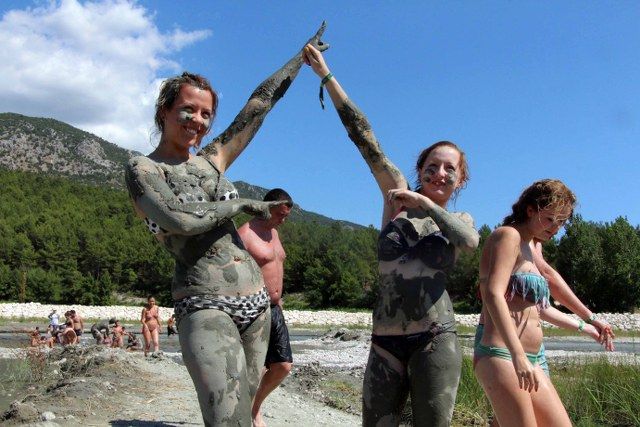 Turistlerin Yeni Gzdesi amur Banyosu