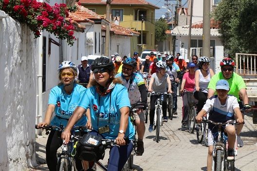 Arabadan �n Bisiklete Bin