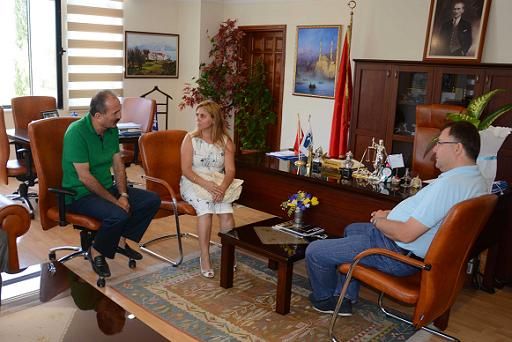 Esenk�yspor�dan Saatc��ya Ziyaret