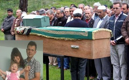 Anne Ve Bebe�i Ayn� Mezara Defnedildi