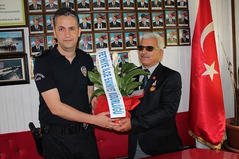 Emniyet Personelinden �ehitler Derne�ine Ziyaret
