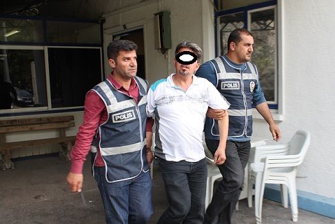 Yemek Yedi�i Lokantadan Yapt��� H�rs�zl�k Yapt�