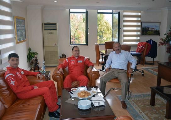 T�rk Y�ld�zlar� Ba�kan Saatc��y� Ziyaret Etti