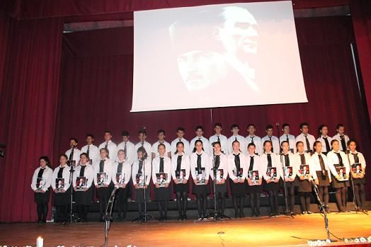 Atat�rk Oratoryosu �lgiyle �zlendi