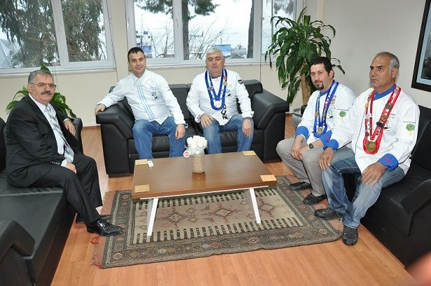 A���lardan Kaymakam �al�k�a Ziyaret