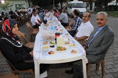 Orman Personeli �ftar Yeme�inde Bulu�tu