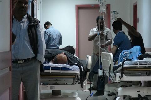 �n�aatta �al��an 61 ���i Zehirlendi