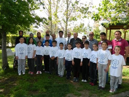 Karde� Okul Hat�ra Orman�