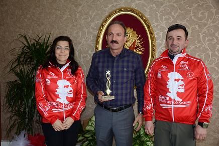 Bisiklet ve Do�a Sporlar� Kul�b�nden Saatc��ya Ziyaret