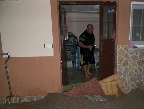 Seydikemer�de Evleri Su Bast�