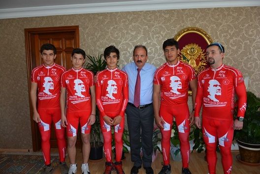 Bisiklet Tak�m�, Girit�e Gidiyor