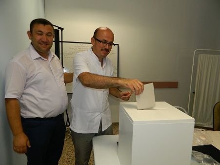 Devlet Hastanesinde Sa�l�k��lar Se�im Yapt�