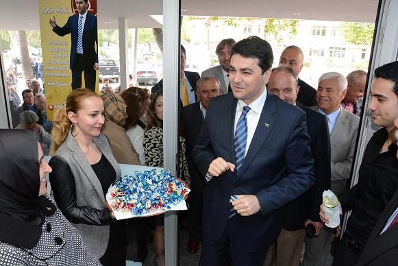 �Fethiyelilerin Saatc��y� Sahiplenmesi Baz�lar�na Bir Cevapt�r� (G�R�NT�L�)