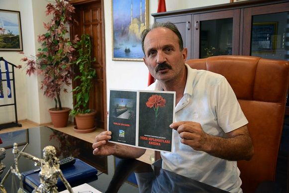 38 T�rk Diplomat ��in Yap�lan An�t A��l�yor;