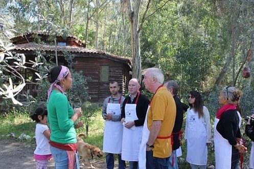 Yerle�ik Yabanc�lar Uzak Do�u Yemek �e�idi ��reniyor