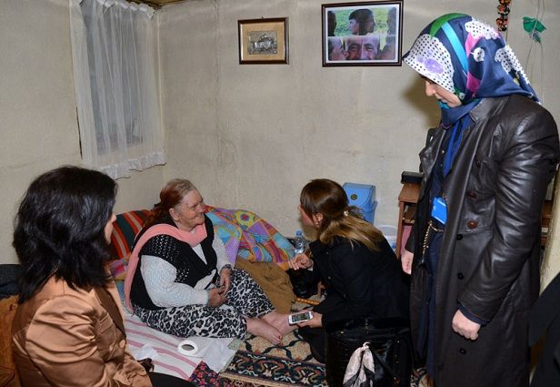 Ay�e Teyze Rahat Edecek 