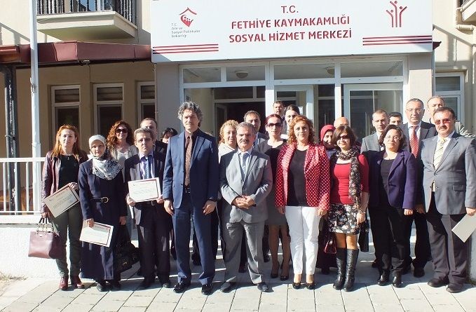 Seminerine Kat�lanlara Sertifikalar� Verildi