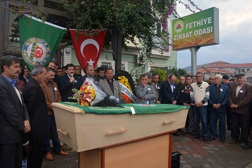 Demir Son Yolculu�una Dualarla U�urland�