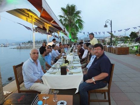 Yeni Kadro Yemekte Bulu�tu