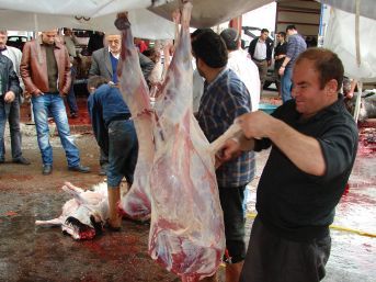 Kurban Kesim creti Olarak 55 ve 220 TL Alnacak