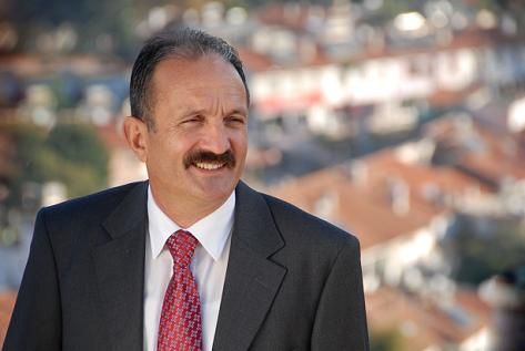 Behet Saatc'ya Sosyal Hizmetler Onur dl