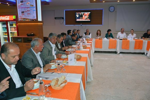 Bakan Saatc 41 Muhtarla Bir Araya Geldi