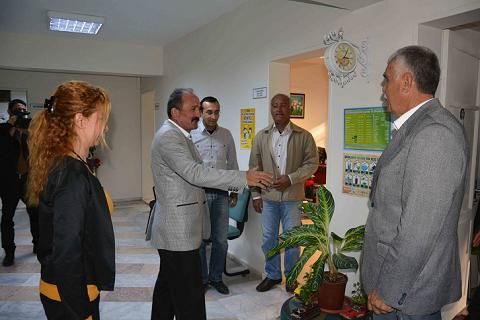 Ba�kan Saatc�, �G�ne� �ar���, �ar�k da Aya�� S�k�yor�