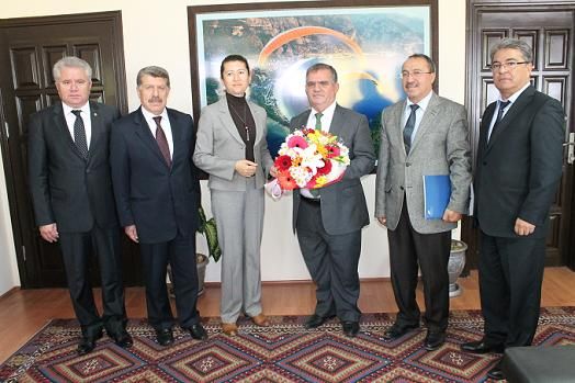 Eitim Camiasndan Kaymakam alka Ziyaret