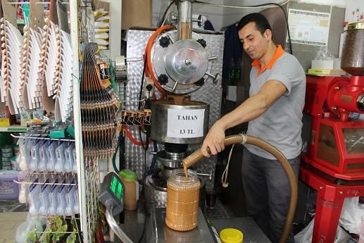 Tahin ve Pekmez raflardaki yerini ald