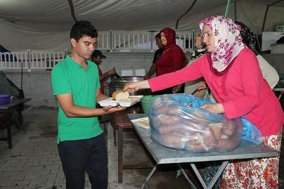 Turhan Kovancdan ftar Yemei