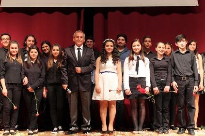 ��rencilerden Muhte�em Bir Gece