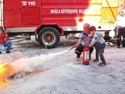 Kk ocuklardan tfaiyeye Ziyaret
