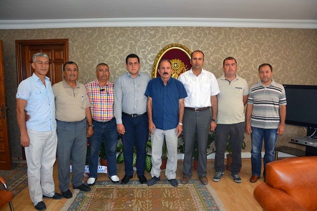 Taksiciler Bakan Saatcnn Yannda