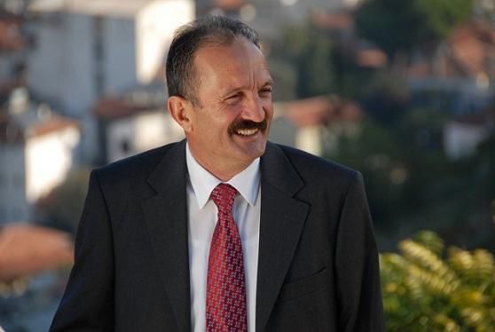 Ak Partili Cokun ve CHPli Atay Bakan Saatcnn Yannda