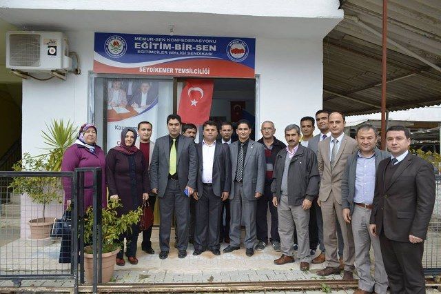 Ak Parti�den E�itim-Bir-Sen�e Ziyaret