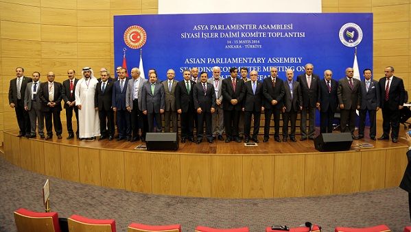 �zden, APA Siyasi ��ler Komite Toplant�s�na Ev Sahipli�i Yapt�