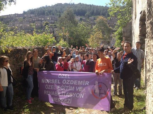 Tarihi ve Turistik Yerleri Gezdiler