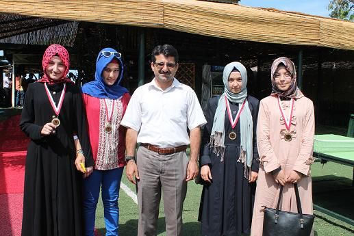 FETMDERin Genleri Madalya ile Dndler