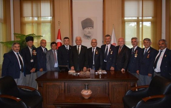 Gazilerden Bakan Grne Ziyaret