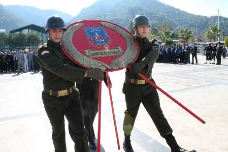 29 Ekim Kutlamalar� �elenk T�reni �le Ba�lad�